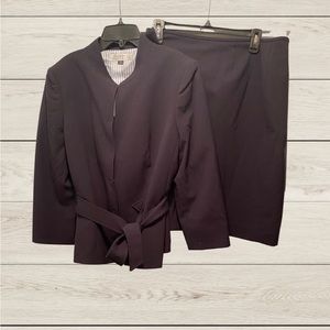 TAHARI / Arthur S Levine | Black belted 2pc straight skirt | SIZE 14